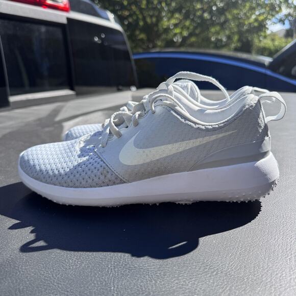 Nike Roshe G Golf Shoes Womens Size 8 White Gray Spikeless Mesh Grip CD6066-002 - Picture 1 of 8